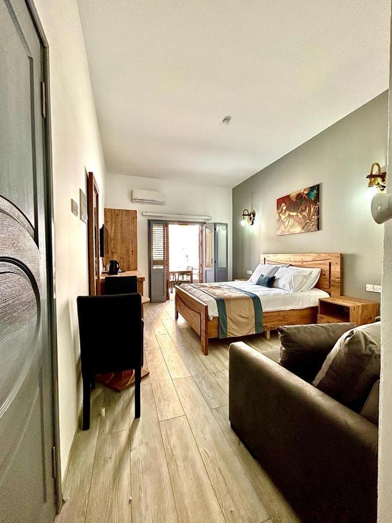 Royal Goddess Guest House, Walled City Famagusta  Exteriör bild